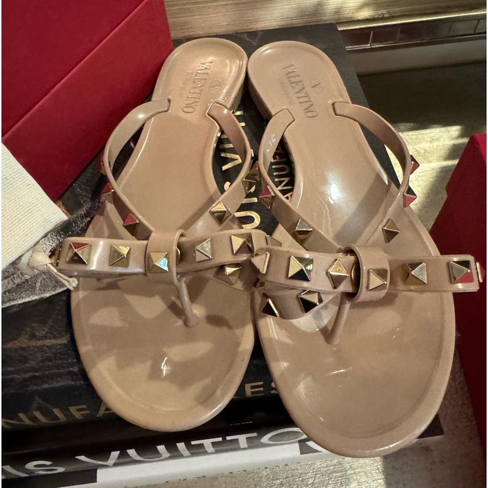 VALENTINO RUBBER ROCKSTUDS